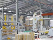 機(jī)器人碼垛+在線覆頂膜纏繞