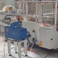 熱熔膠開箱機的噴膠位置